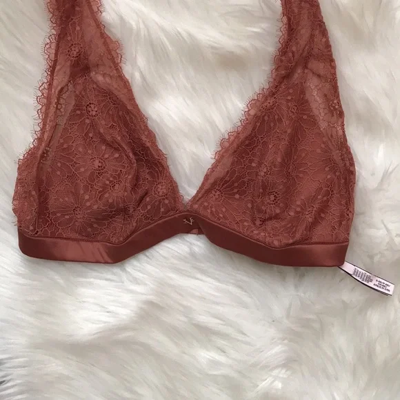 VICTORIA’S SECRET BRALETTE SET - Picture 7 of 11